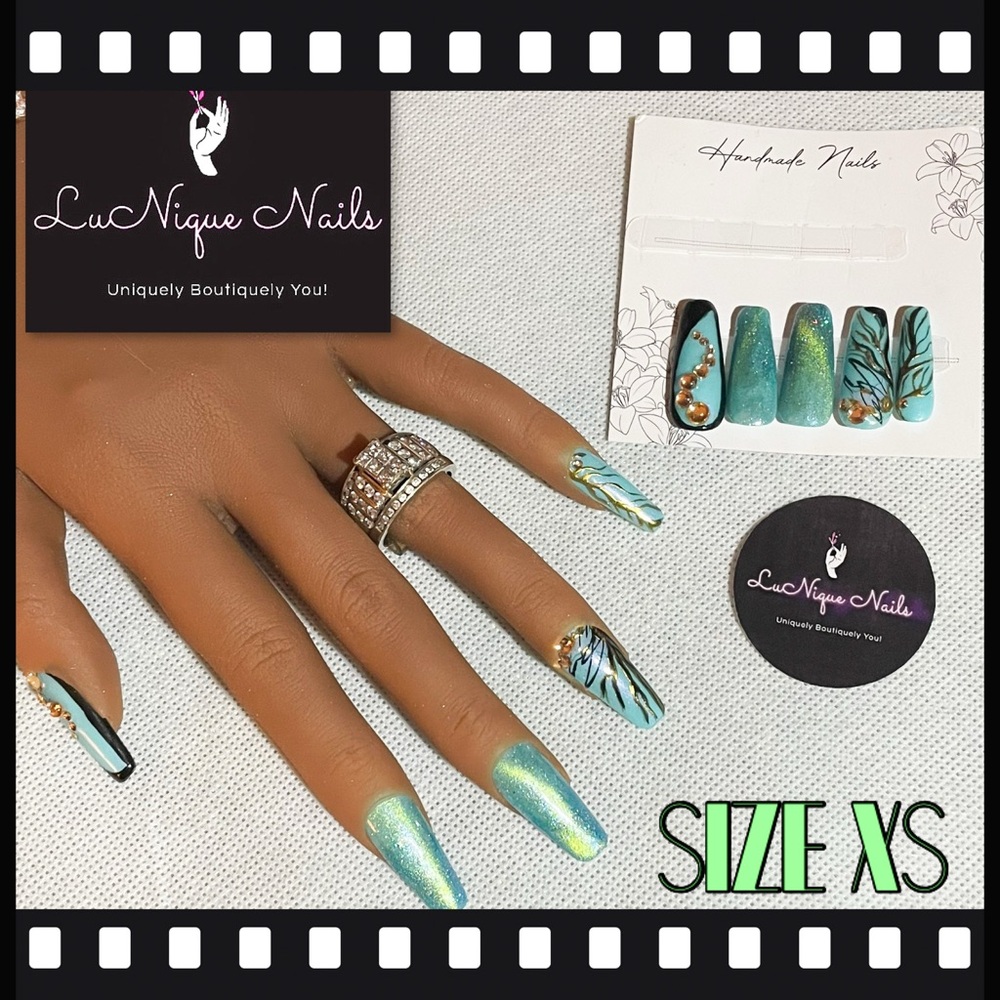 Amber Forest Press On Nail Art Set Size XS